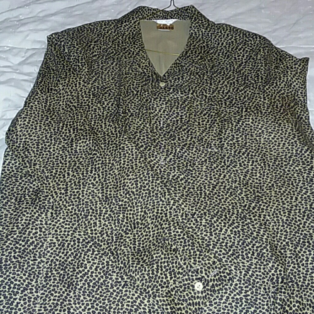 Women's blouse